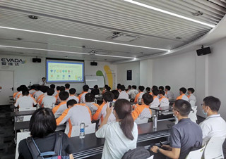 Studenten des Technical College besuchen den Evada Science Park